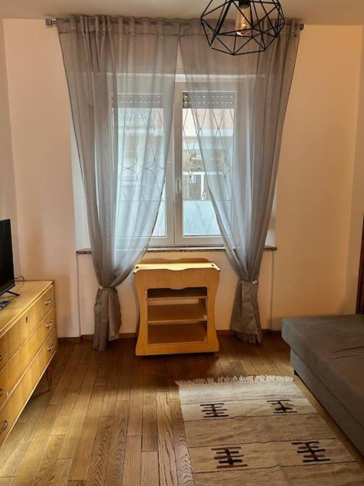 La Casina Di Ale Apartment