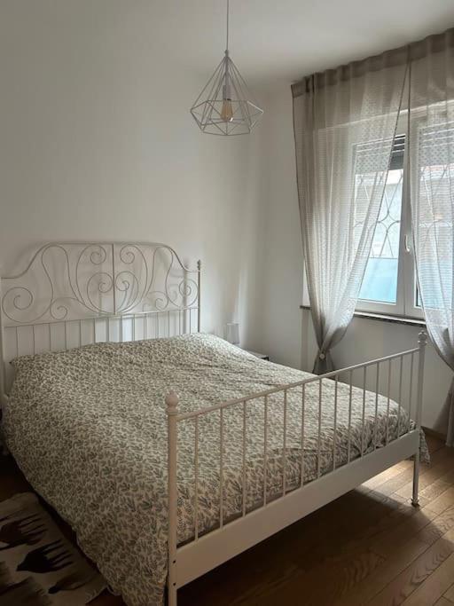 La Casina Di Ale Apartment *